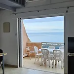 Lea-vue Panoramique- Clim-wifi- A Pieds