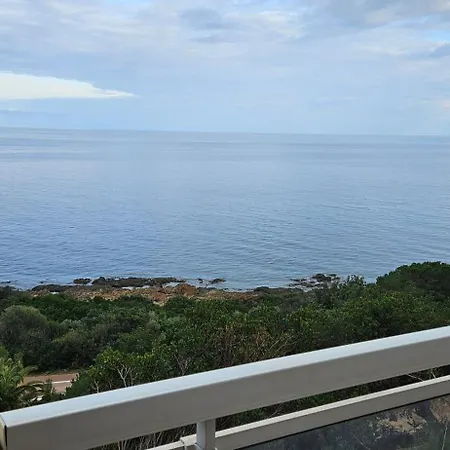 Lea-vue Panoramique- Clim-wifi- A Pieds *