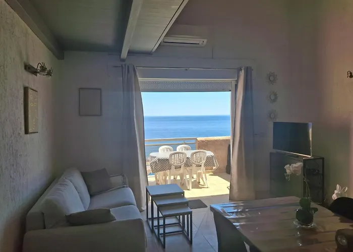 Lea-vue Panoramique- Clim-wifi- A Pieds